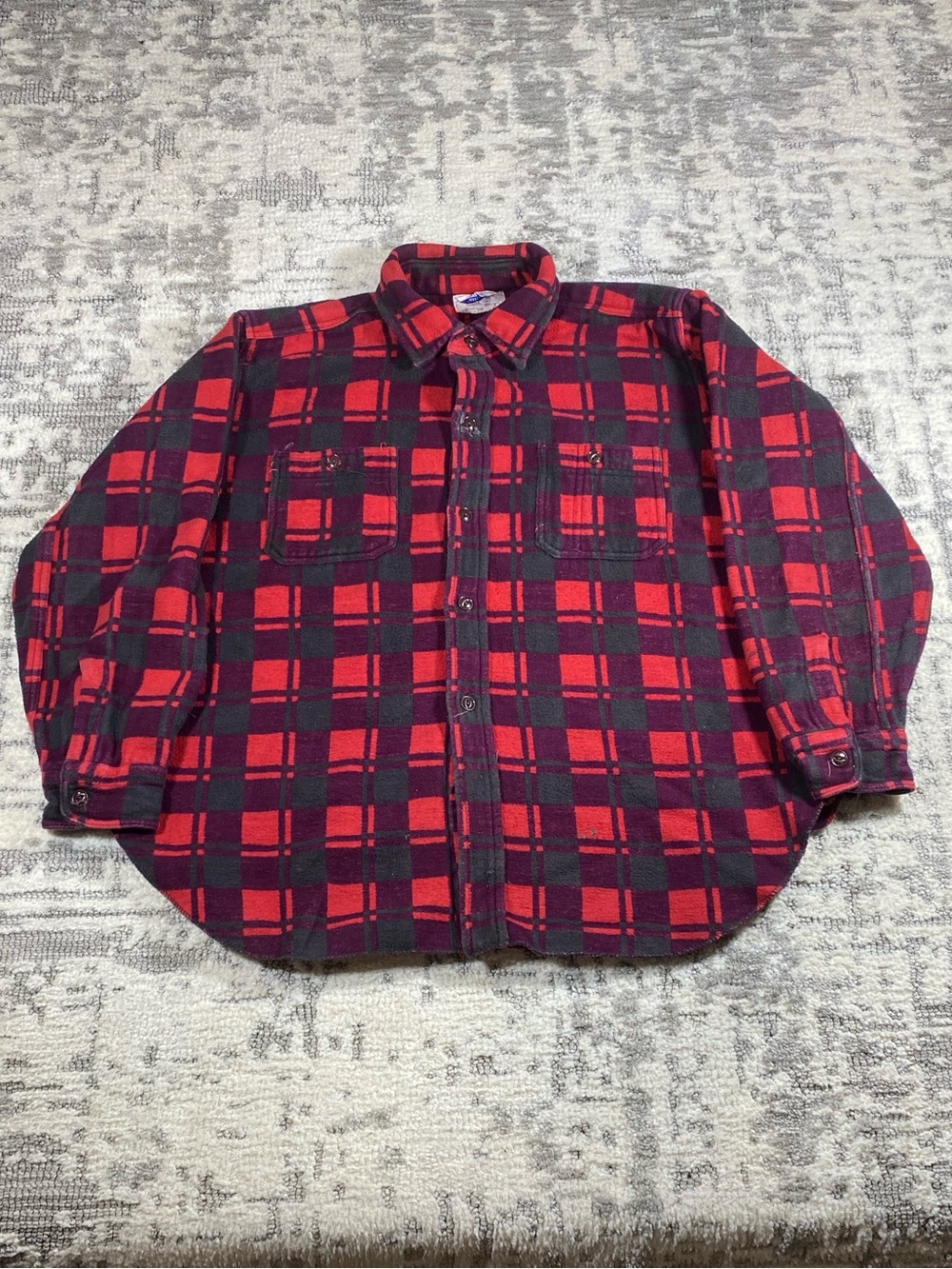 1970s Vintage Champion Red Plaid Button-Up Flannel Shirt